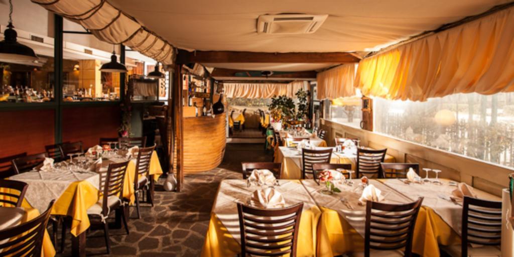 Hotel Il Cavaliere Nero Tirrenia Exterior photo